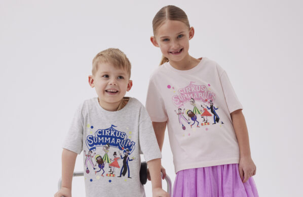 Årets cirkus t-shirts er landet