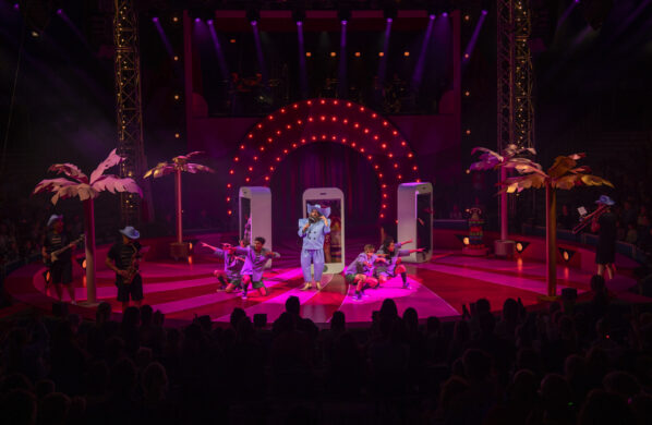 Se Cirkus Summarum på DR Ramasjang i påskeferien